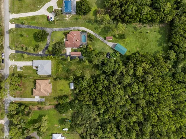 223 1st St Sw, Naples, Florida 34117