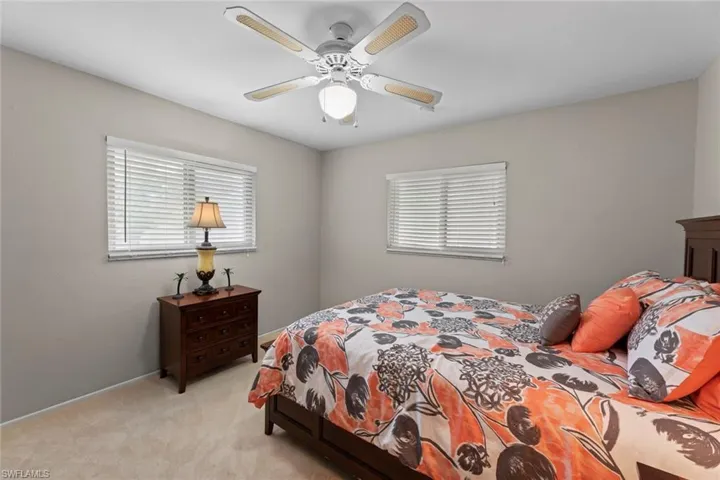 Guest bedroom #2 w/plenty of light