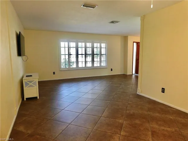 17150 Laurelin Ct, North Fort Myers, Florida 33917