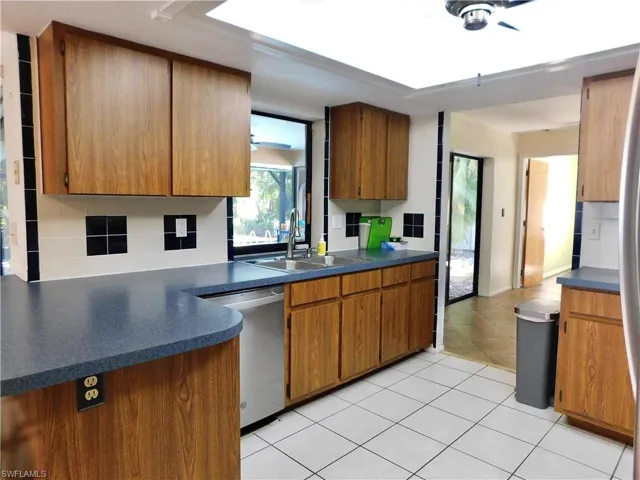 17150 Laurelin Ct, North Fort Myers, Florida 33917