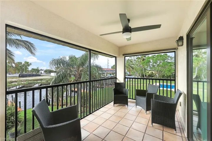 Screened balcony/lanai