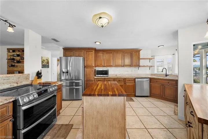 4320 Gulf Cir, North Fort Myers, Florida 33903