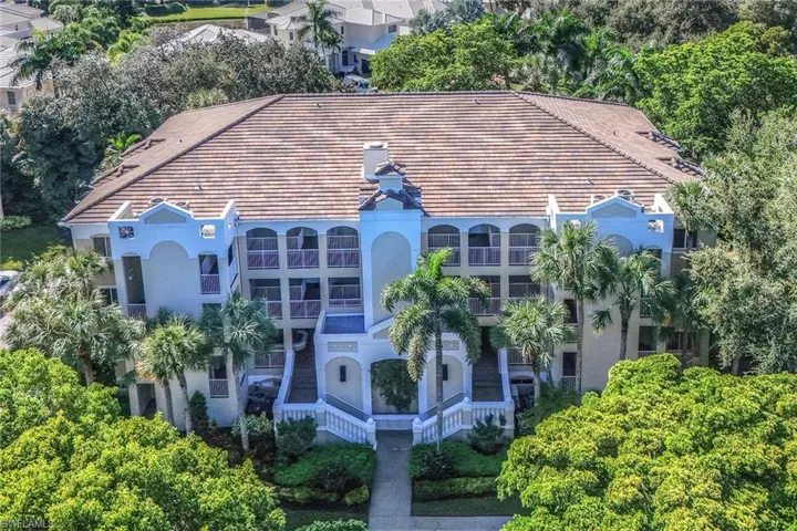 7741 Pebble Creek Cir 102, Naples, Florida 34108
