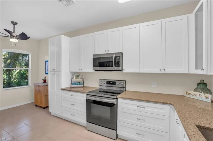 14354  Manchester  DR, Naples, FL 34114