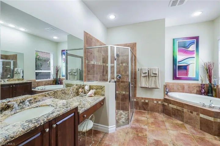 14114  Tivoli  TER, Bonita Springs, FL 34135