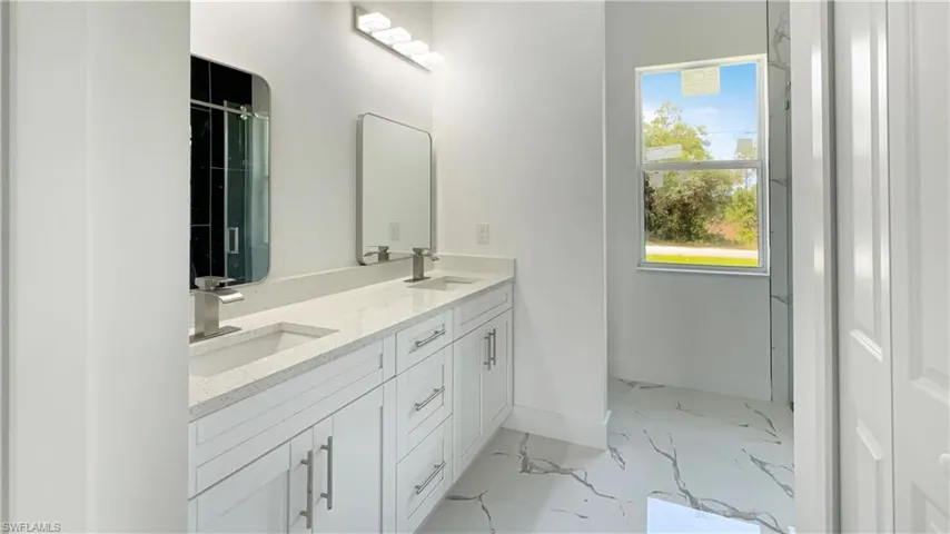 2605 E 18th St, Lehigh Acres, Florida 33972