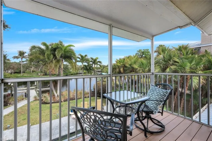 Upstairs balcony off of guest room.