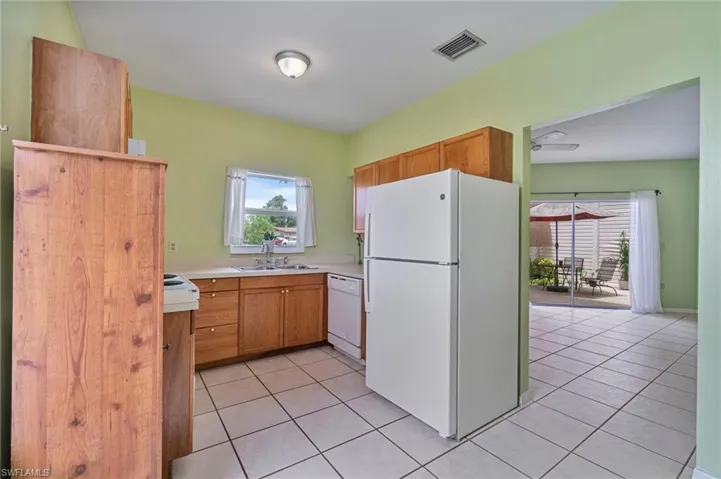 4281  22nd SW AVE, Naples, FL 34116