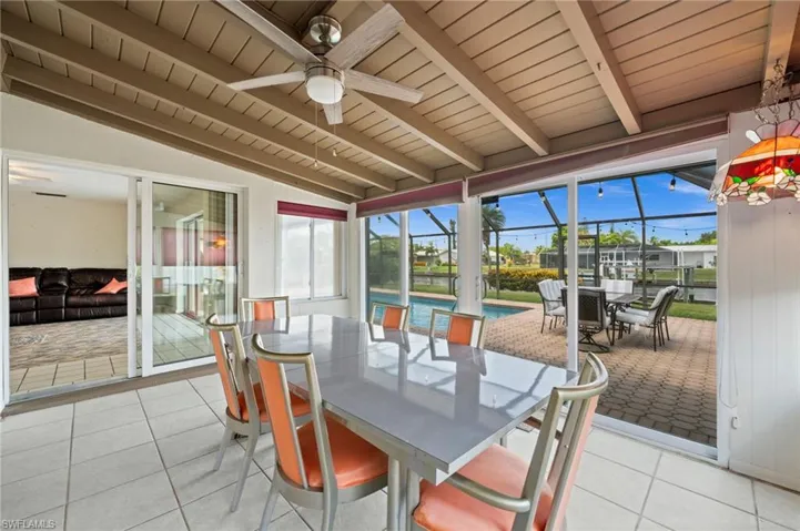 Sun room is great for any season