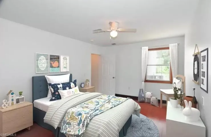 Bedroom with ceiling fan