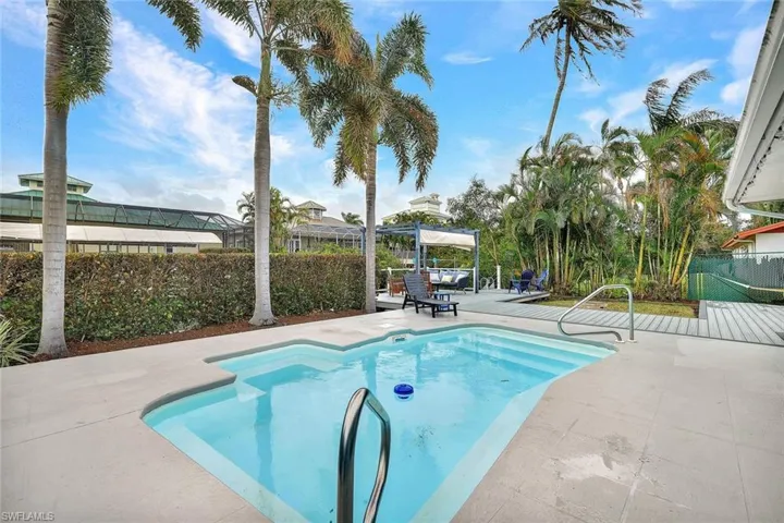 You will LOVE this outdoor oasis!