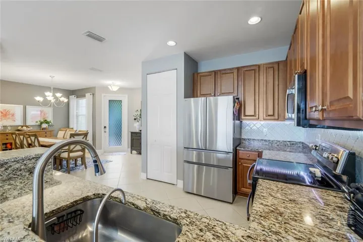 10443 Spruce Pine Ct, Fort Myers, Florida 33913