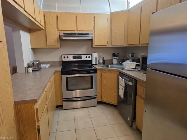 9950 Sailview Ct 2 B-1, Fort Myers, Florida 33905