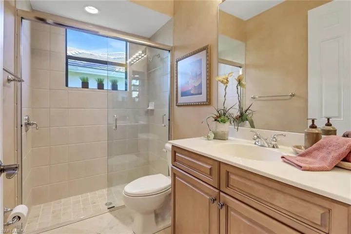 28498  Azzili  WAY, Bonita Springs, FL 34135