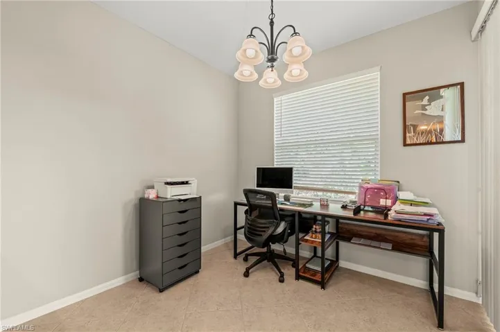 Eat in Kitchen area, being use as an office
