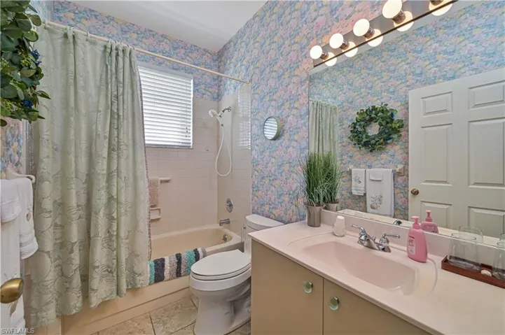 8595 Fairway Bend Dr, Estero, Florida 33967