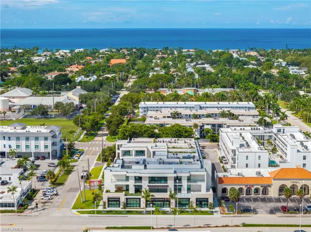 Located at 9th St S and 1st Ave S. Walking distance to 5th Ave S and the beaches.