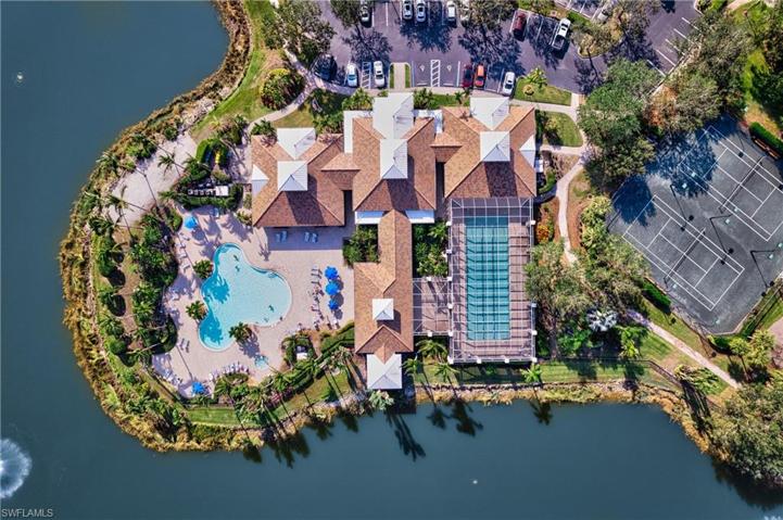 Ariel view of the clubhouse