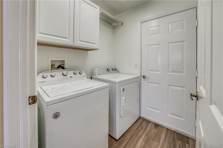 3048  Horizon  LN, NAPLES, FL 34109