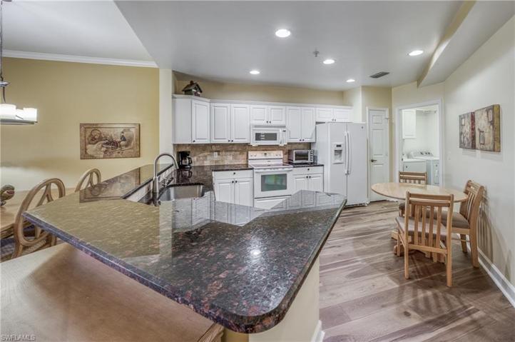3048  Horizon  LN, NAPLES, FL 34109