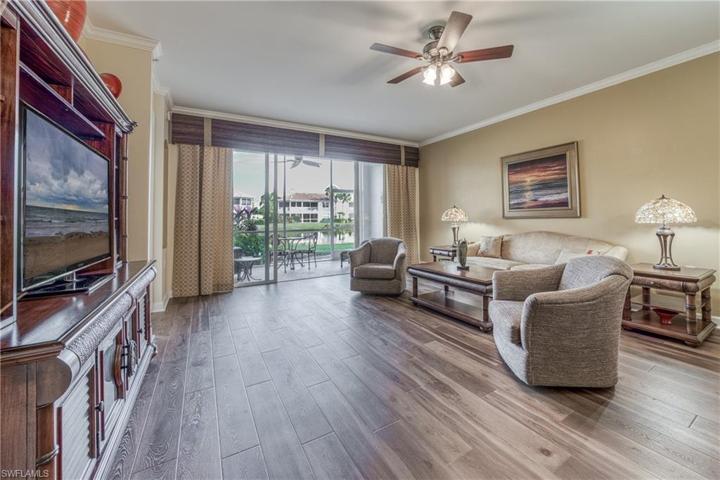 3048  Horizon  LN, NAPLES, FL 34109