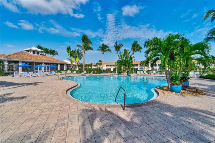 3048  Horizon  LN, NAPLES, FL 34109
