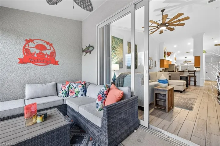 Balcony to Living room access