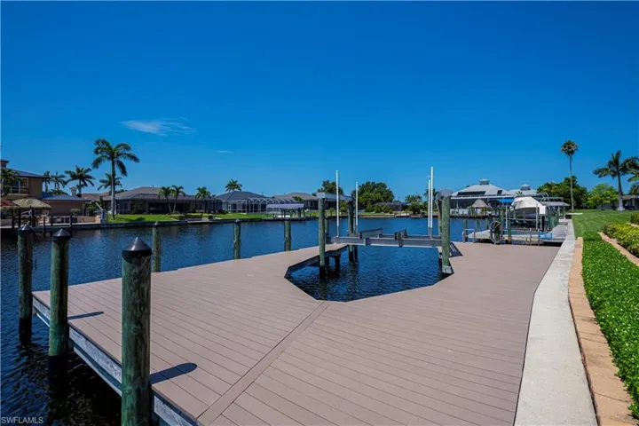 Wrap around composite dock with 24,000 lb boat lift