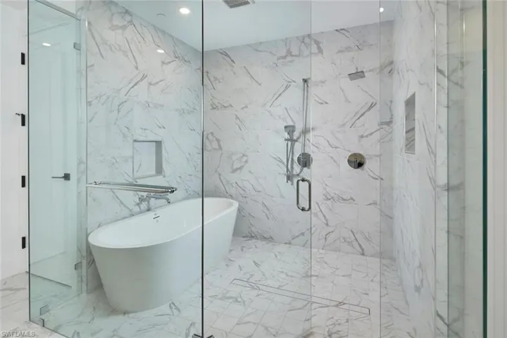 4810 Pelican Colony Blvd 804, Bonita Springs, Florida 34134