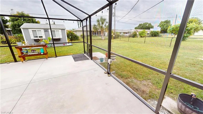 531 Lakemont Ave Nw, Port Charlotte, Florida 33952