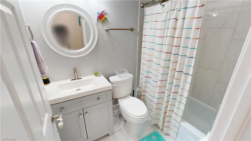 531 Lakemont Ave Nw, Port Charlotte, Florida 33952