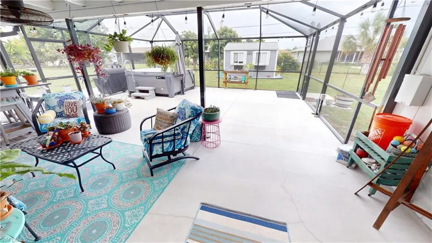 531 Lakemont Ave Nw, Port Charlotte, Florida 33952