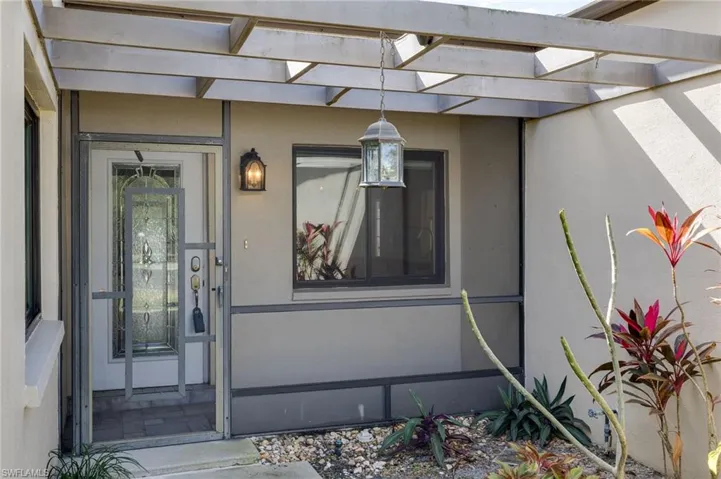 Front entry lanai