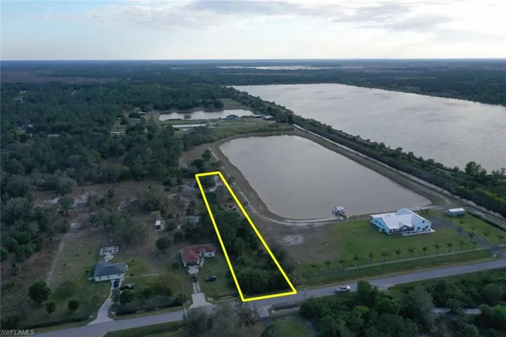 xxxx 72nd AVE NE, NAPLES FL 34120