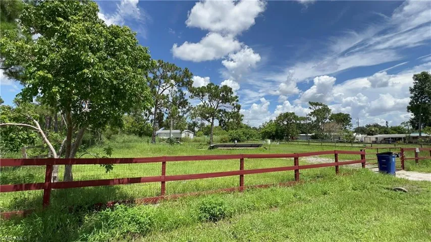 8305  Hart  DR, North Fort Myers, FL 33917