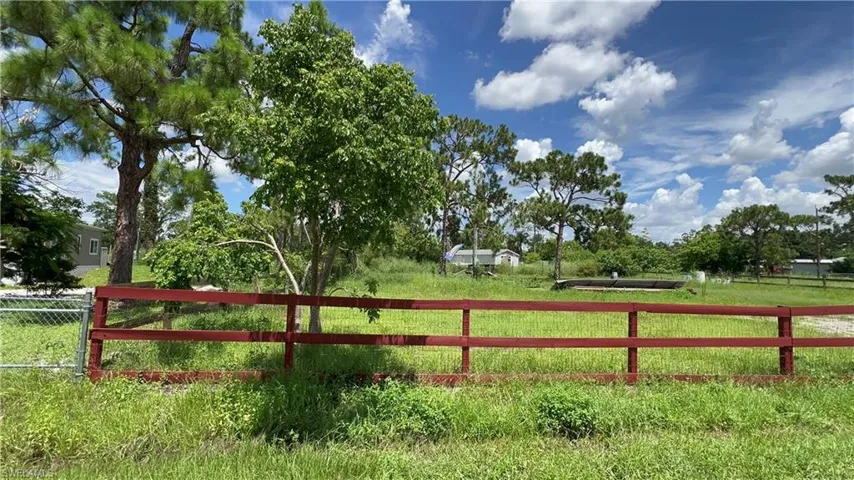 8305  Hart  DR, North Fort Myers, FL 33917