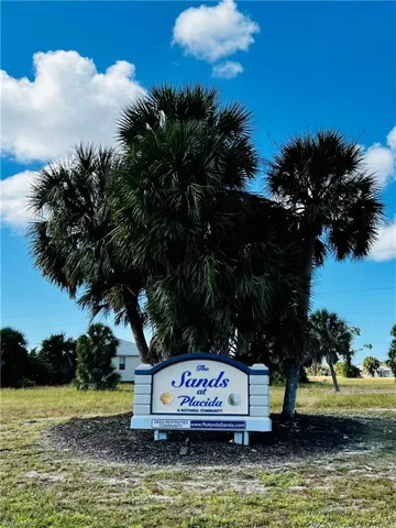 Neighborhood entrance.