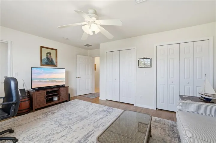 917 47th Ter 201, Cape Coral, Florida 33914
