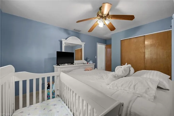 2107  Parker  AVE, Fort Myers, FL 33905