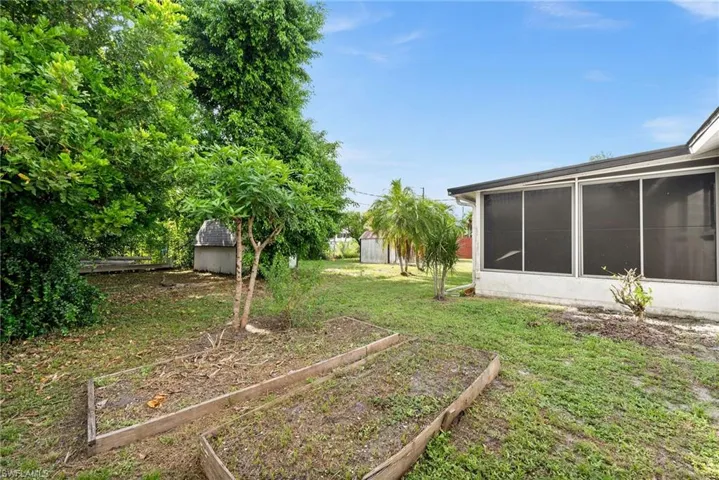 2107  Parker  AVE, Fort Myers, FL 33905