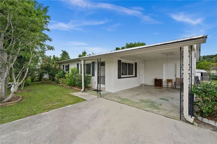 2107  Parker  AVE, Fort Myers, FL 33905