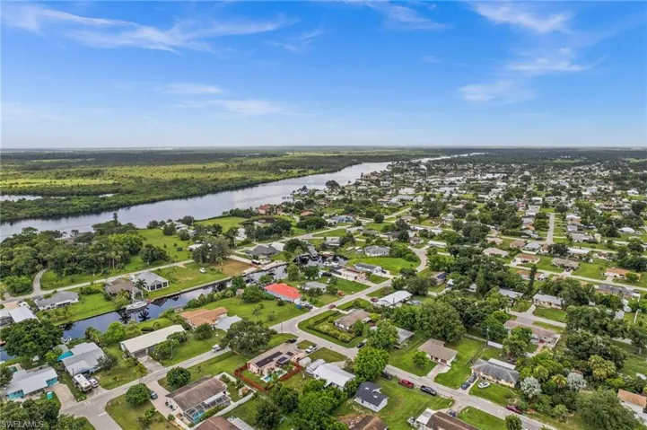 2107  Parker  AVE, Fort Myers, FL 33905