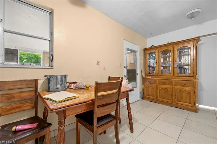 2107  Parker  AVE, Fort Myers, FL 33905