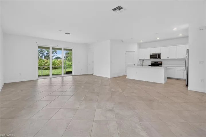 9156 Leatherwood Loop, Lehigh Acres, Florida 33936