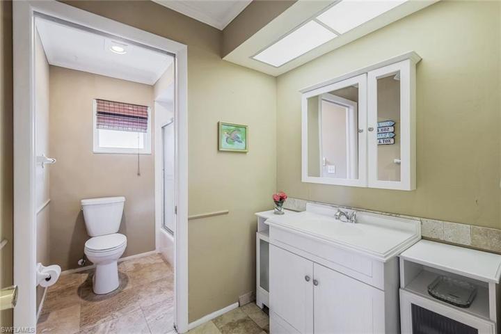 3616 SE 18th AVE, CAPE CORAL FL 33904