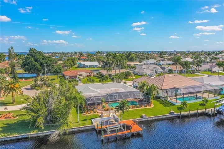 3616 SE 18th AVE, CAPE CORAL FL 33904
