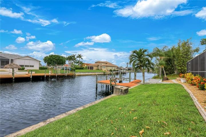3616 SE 18th AVE, CAPE CORAL FL 33904