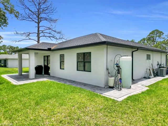 1914 Sunniland Blvd, Lehigh Acres, Florida 33971