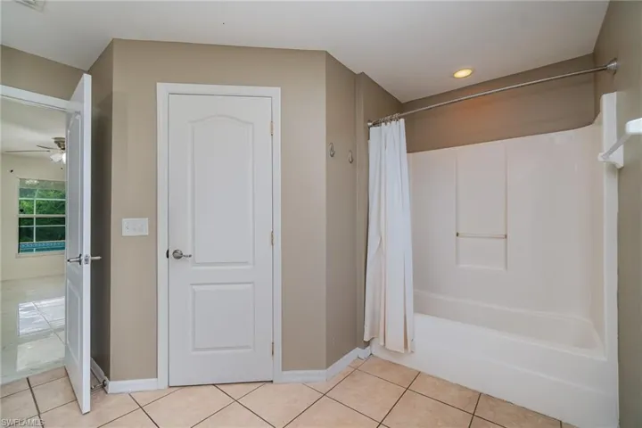 3213  22nd SW ST, Lehigh Acres, FL 33976