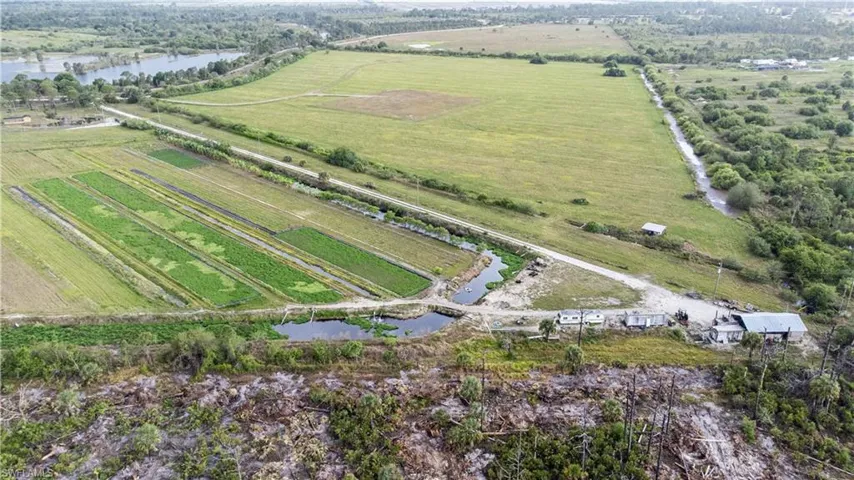 2521  Christopher  LN, Clewiston, FL 33440
